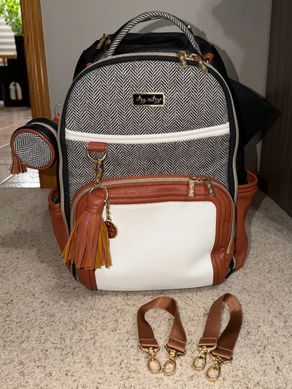 Itzy Ritzy Boss Plus Diaper Bag